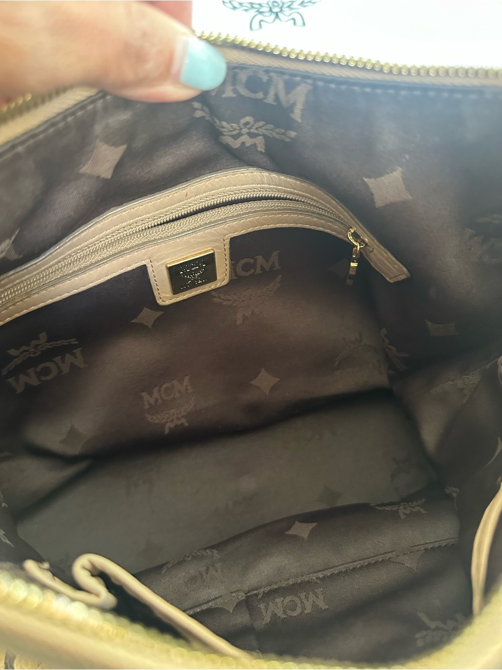MCM Visetos Signature Beige HOBO Bag - Picture 11 of 15